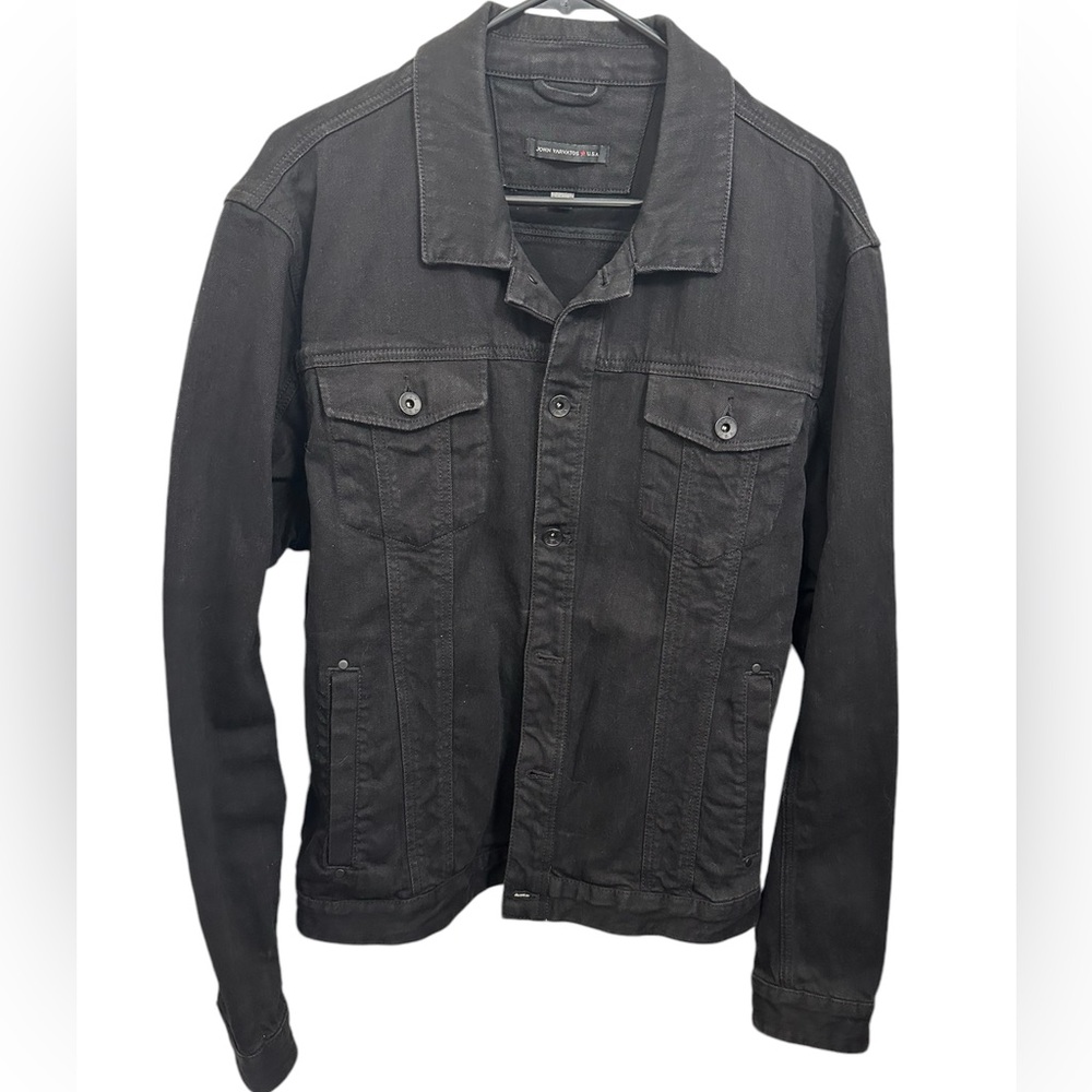 John Varvatos Men’s Denim Jacket. EUC Size XL.